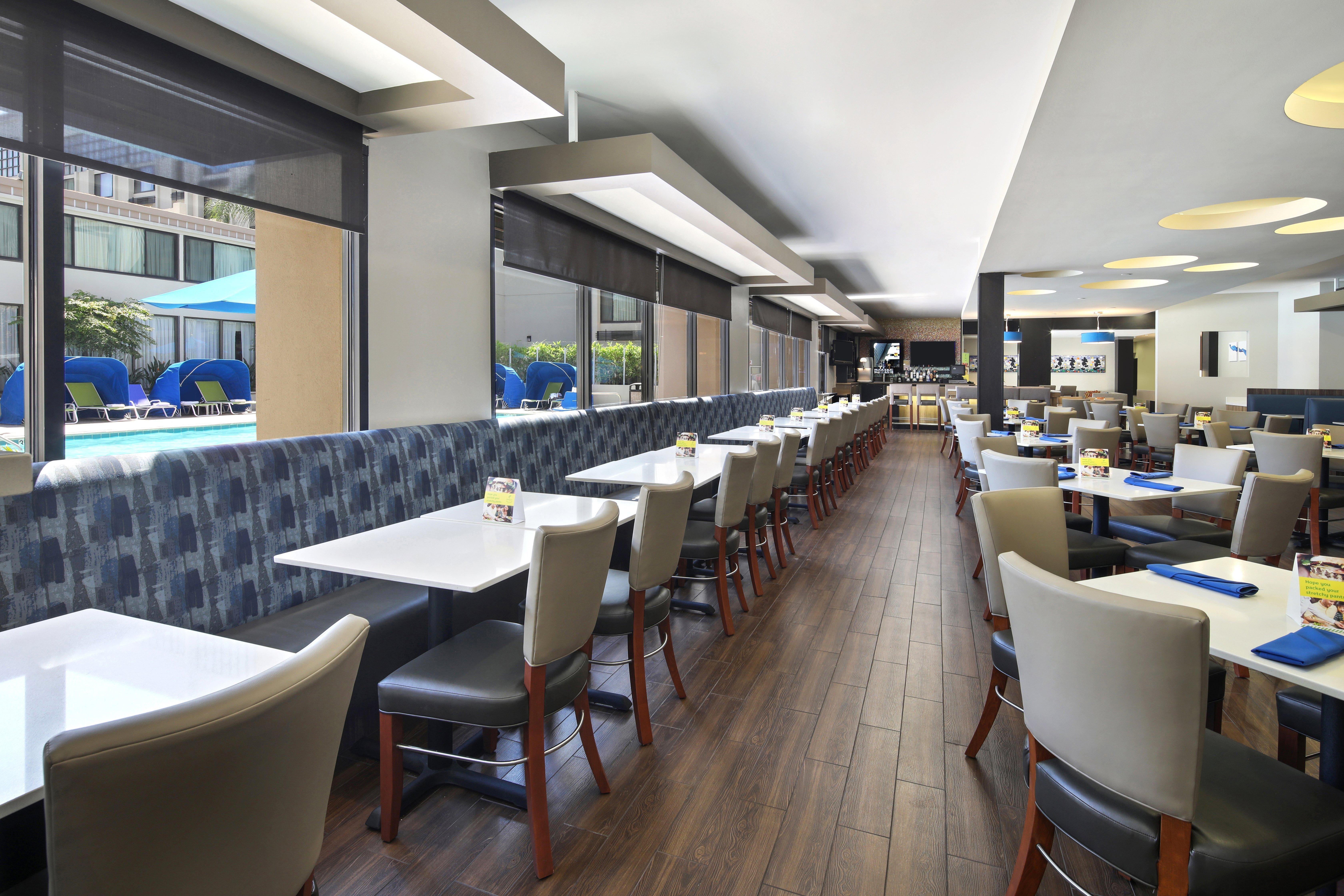 Holiday Inn Hotel & Suites Anaheim By Ihg Luaran gambar
